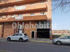 Lloguer local comercial, 245 m², prop de bus i tren, Avenida de la Pau, 25