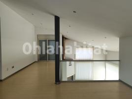 Houses (villa / tower), 500 m², almost new, Calle del Trencalòs