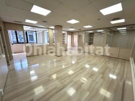 Office, 211 m², VILADOMAT