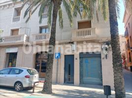 Lloguer local comercial, 62 m², prop de bus i tren, Calle del Mur