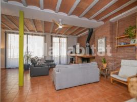 Dúplex, 300 m², cerca de bus y tren, seminuevo, Calle de Lepant