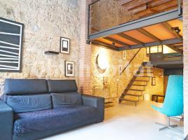 Louer loft, 95 m², près de bus et de train, Calle d'Àvila