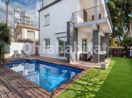 For rent Houses (detached house), 264 m², Calle Joan Miró