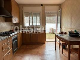  (unifamiliar adossada), 158 m², presque neuf, Zona