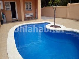 Houses (villa / tower), 150 m², Calle Formentera