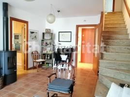 Flat, 98 m², almost new