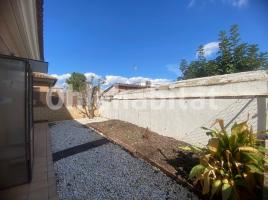 Houses (terraced house), 174 m², almost new