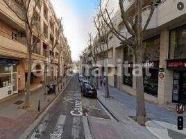 Local comercial, 69 m², cerca de bus y tren