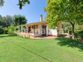 Houses (villa / tower), 232 m², Camino dels Pujols, 9