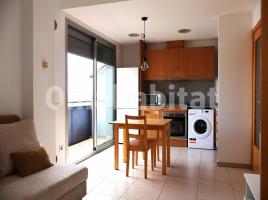 Attic, 46 m², near bus and train, almost new, Avenida de Madrid