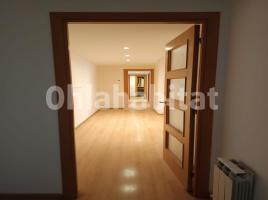 Flat, 102 m², almost new