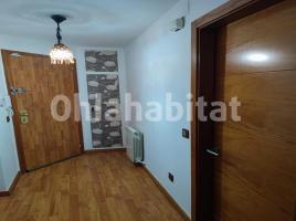 Flat, 75 m², near bus and train