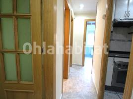 Piso, 64 m², cerca de bus y tren