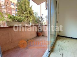 Flat, 90 m², near bus and train, Calle de Monturiol