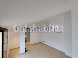 Attic, 83 m², almost new