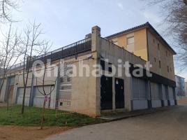 Business premises, 298 m², almost new