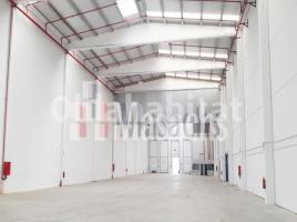 Alquiler nave industrial, 2880 m²,  Plutón