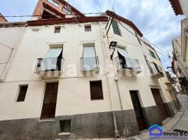 Casa (unifamiliar adosada), 602 m², Calle de Baix