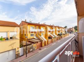 Pis, 113 m², prop de bus i tren, seminou, Calle dels Solans