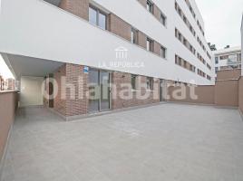 For rent flat, 90 m², almost new, Zona