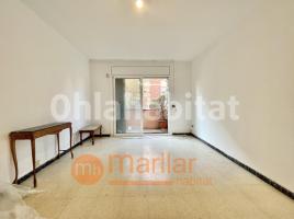 Flat, 90 m², near bus and train, Calle de Monturiol