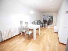 Alquiler piso, 90 m², cerca bus y metro, Guinardo