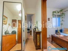 Flat, 48 m², near bus and train