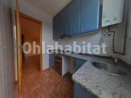 Piso, 61 m², cerca de bus y tren