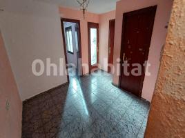 Piso, 66 m², cerca de bus y tren