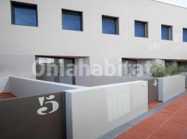 Dúplex, 146.70 m², cerca de bus y tren, nuevo, Centre