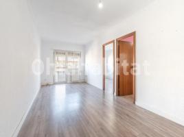 Piso, 104 m², cerca de bus y tren