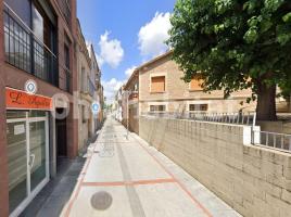 Dúplex, 74 m², cerca de bus y tren