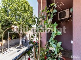 Pis, 103 m², prop de bus i tren, Poble - Casc Antic