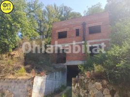 Houses (detached house), 178 m², near bus and train, new, Vallgorguina