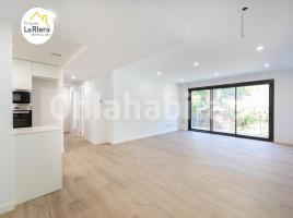 Piso, 143.19 m², cerca de bus y tren, seminuevo