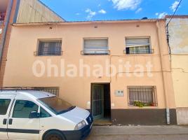 Casa (unifamiliar aislada), 231 m², cerca de bus y tren, Santa Bárbara