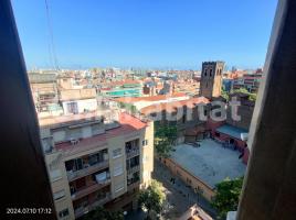 For rent flat, 67 m², close to bus and metro