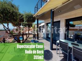 Casa (unifamiliar aislada), 355 m², cerca de bus y tren, seminuevo, Calle Joan Brossa