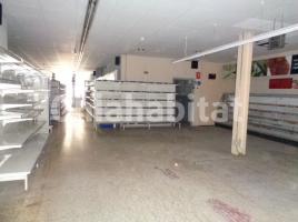 Alquiler local comercial, 385 m², Poble Nou