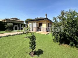 Houses (villa / tower), 234 m², almost new, Calle jupiter