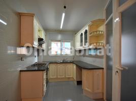 Lloguer pis, 150 m², prop de bus i tren,  ( ) 