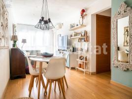 Piso, 91 m², cerca de bus y tren