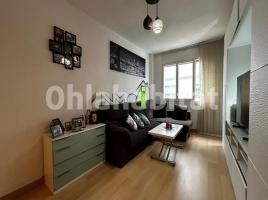 Piso, 85 m², cerca de bus y tren