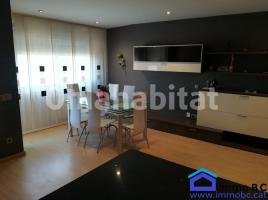 Flat, 95 m², near bus and train, Calle Mossèn Enric Gispert