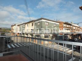 Casa (unifamiliar adossada), 181 m², prop de bus i tren