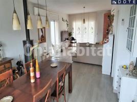 Attic, 157 m², Zona