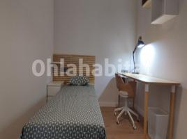 For rent flat, 12 m², near bus and train, almost new