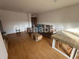 Piso, 110 m², cerca de bus y tren, Calle Catalunya