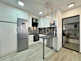 Apartament, 52 m², almost new, Calle CRISTOFOR COLOM