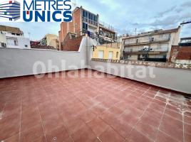 Piso, 96 m², cerca de bus y tren